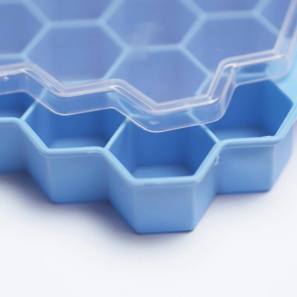 TWW Silicon Hexagon Ice Cube Tray - Image 3